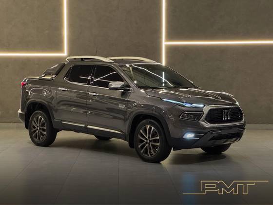 FIAT TORO 2.0 16V TURBO DIESEL RANCH 4WD AT9 FIAT TORO 2.0 16V TURBO DIESEL RANCH 4WD AT9